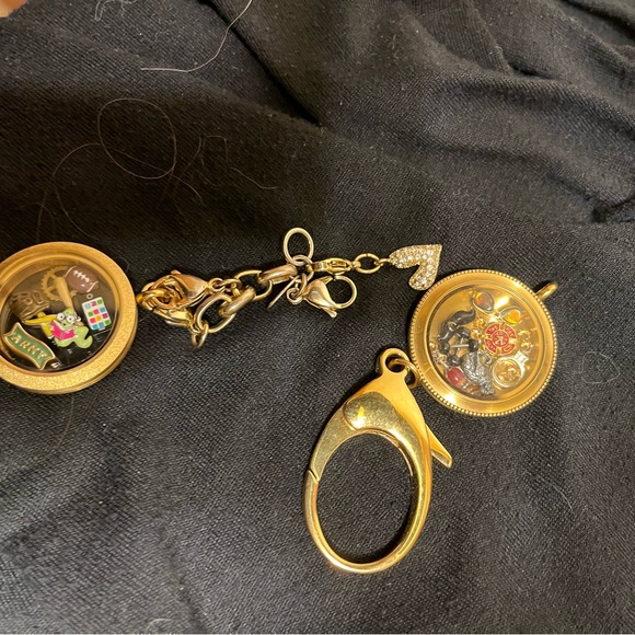 Origami Owl bezel w/many accessories - Picture 6 of 9